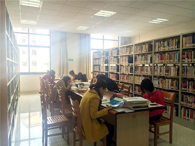 004图书馆.jpg
